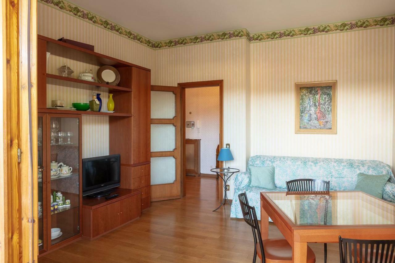 Appartamento Tina Lido di Camaiore Exterior foto